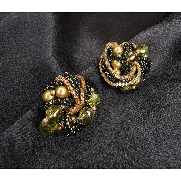 Vintage 1930s-1940s Miriam Haskell Unsigned Clip-On Earrings W/ Green & Gold - Picture 1 of 5